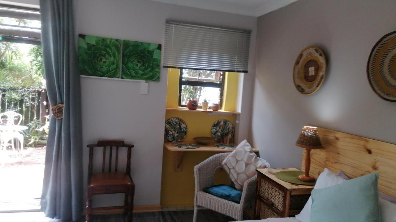 A1 Kynaston Self Catering Or Bed And Breakfast Jeffreysbaai Buitenkant foto