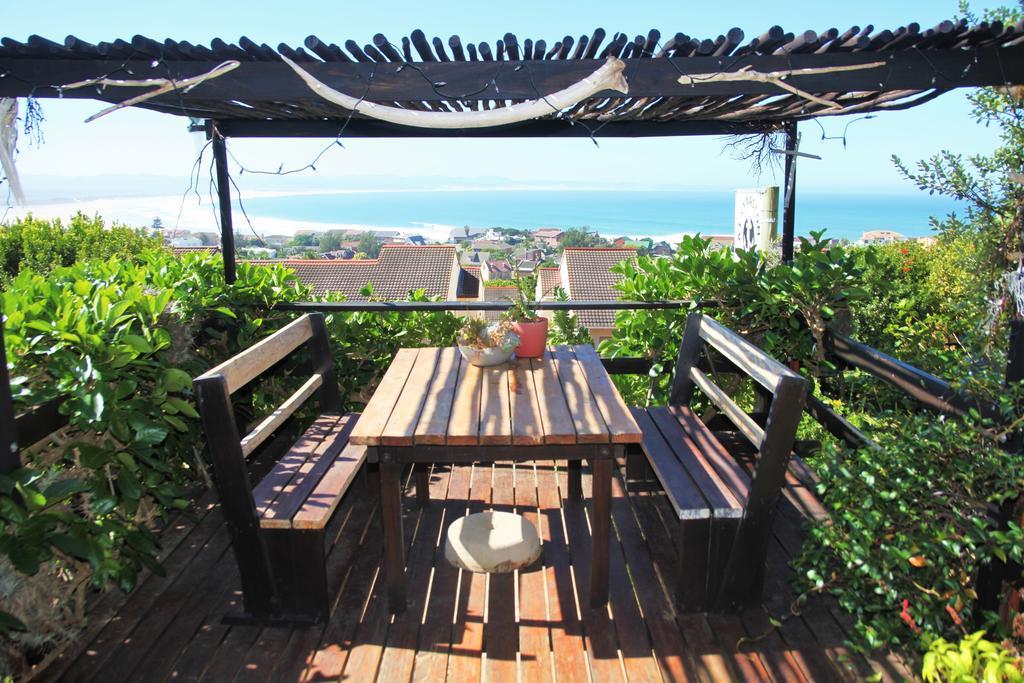 A1 Kynaston Self Catering Or Bed And Breakfast Jeffreysbaai Buitenkant foto