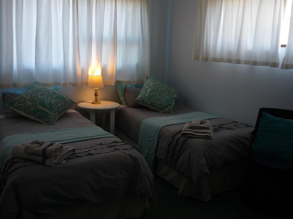 A1 Kynaston Self Catering Or Bed And Breakfast Jeffreysbaai Buitenkant foto